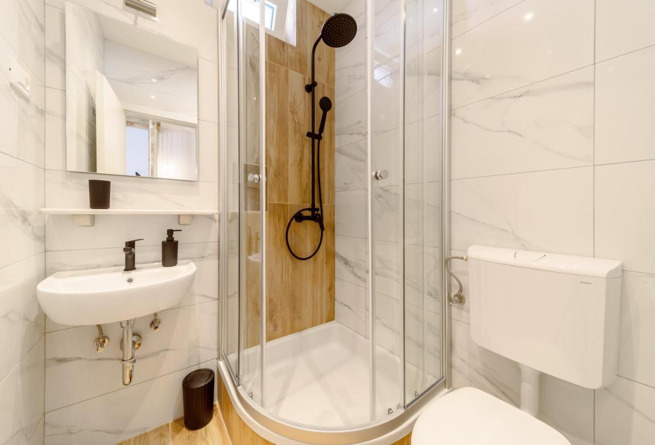 Apartment Cvita Baška Voda Zewnętrze zdjęcie